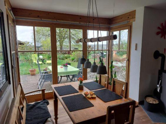 Kuckucksnest - Ferienwohnung Welschneudorf Екстер'єр фото